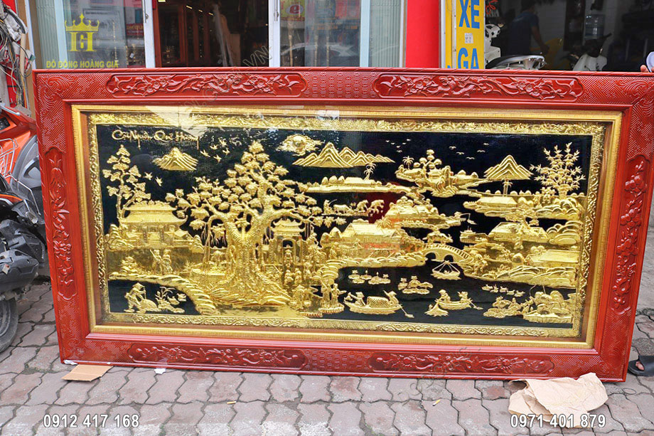 Từng đường n&eacute;t tr&ecirc;n bức tranh đồng qu&ecirc; được nghệ nh&acirc;n chế t&aacute;c tỉ mỉ v&agrave; tinh xảo